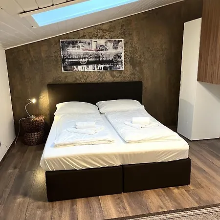 Apartment Penthouse 82