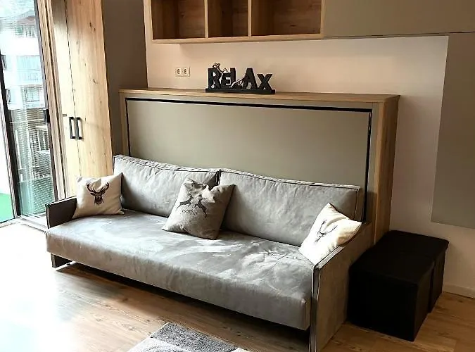 Penthouse 82 * كابرون